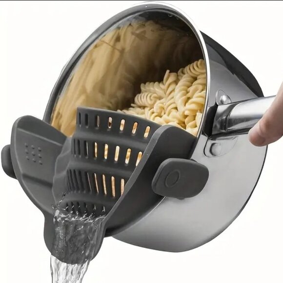 NWOT Effortless Cooking with this Adjustable Silicone Pot Strainer and Pasta Str - Picture 1 of 4